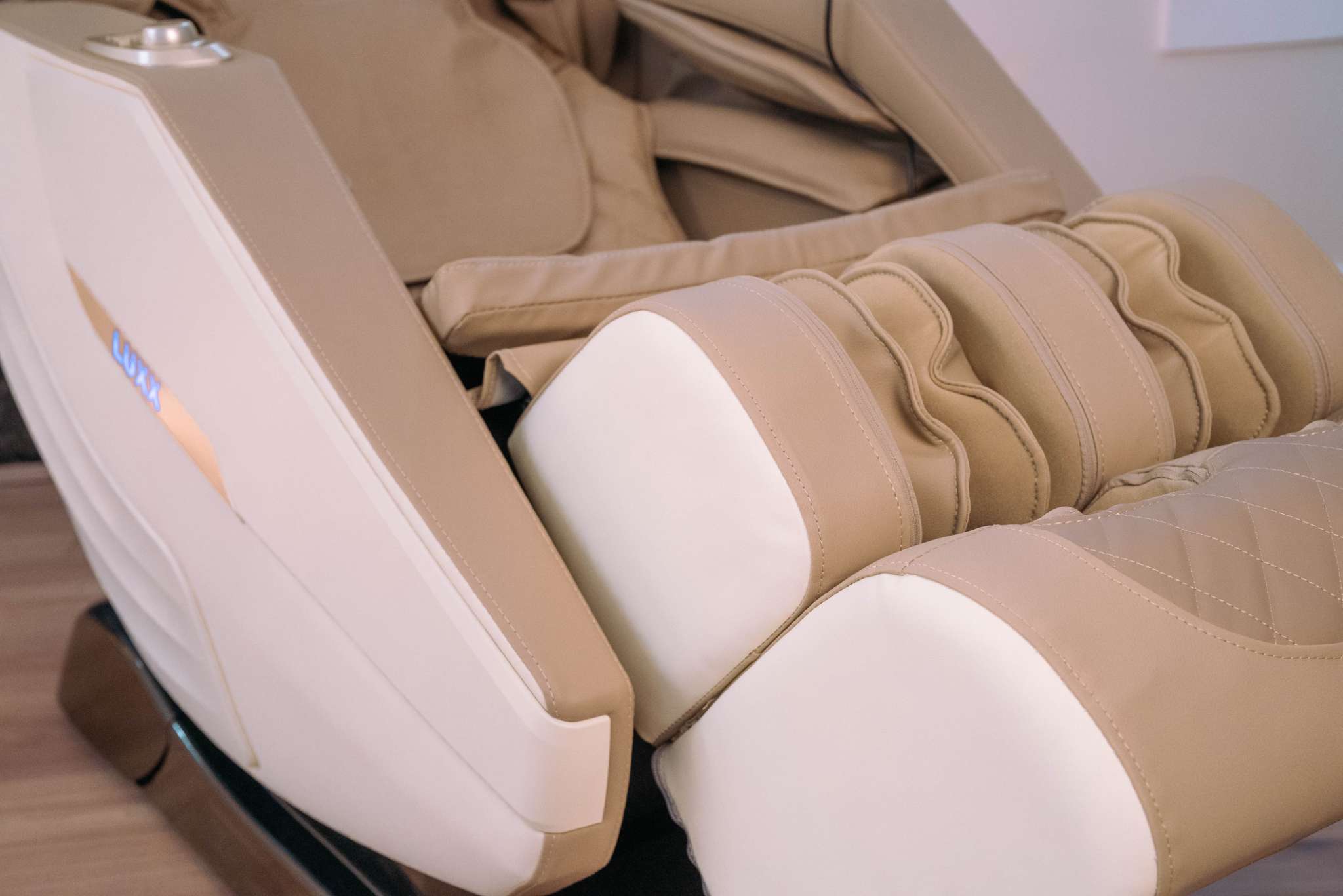 Luxx Vitality 4D AI Massage Chair