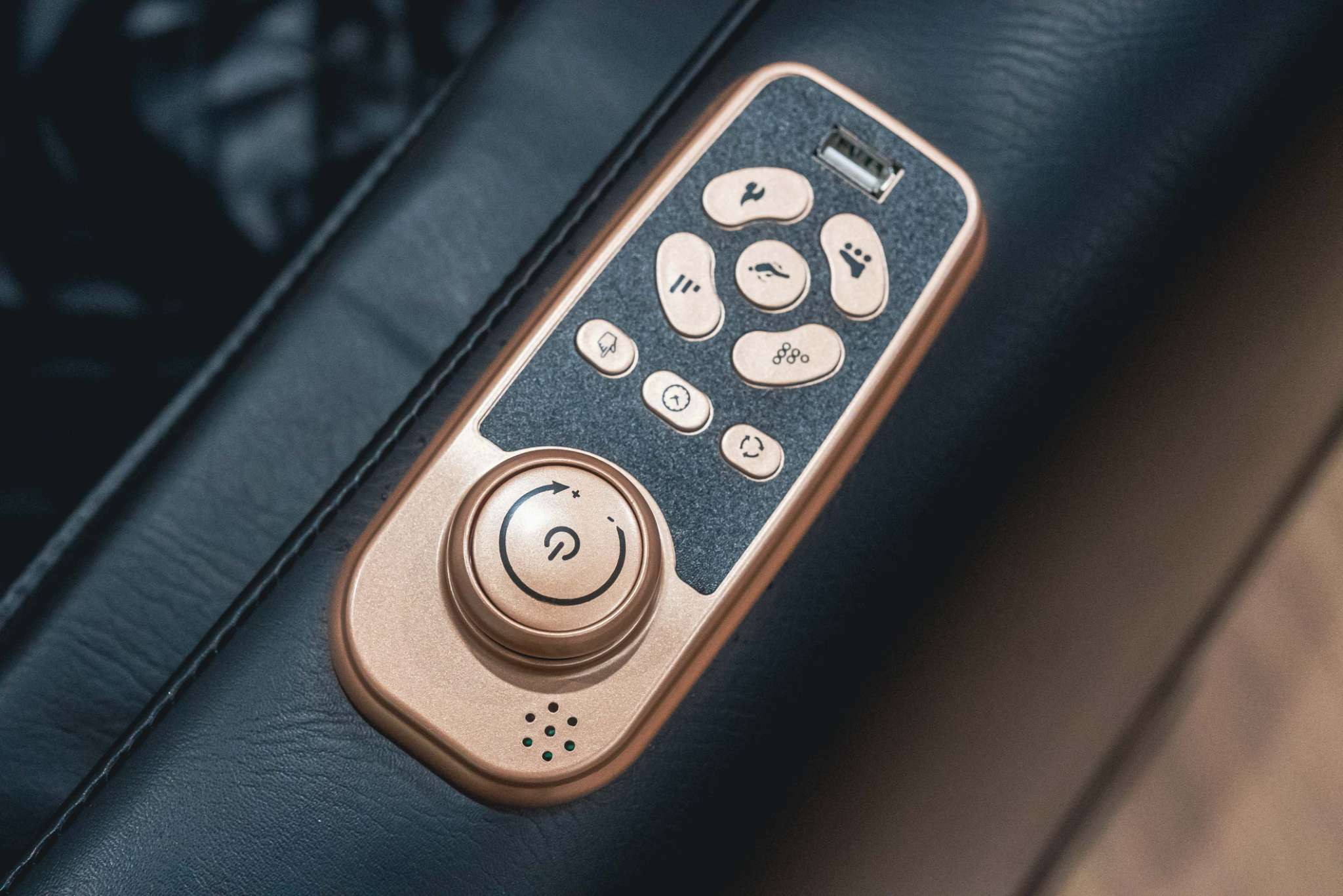 Luxx Comfort 2D Massage Chair