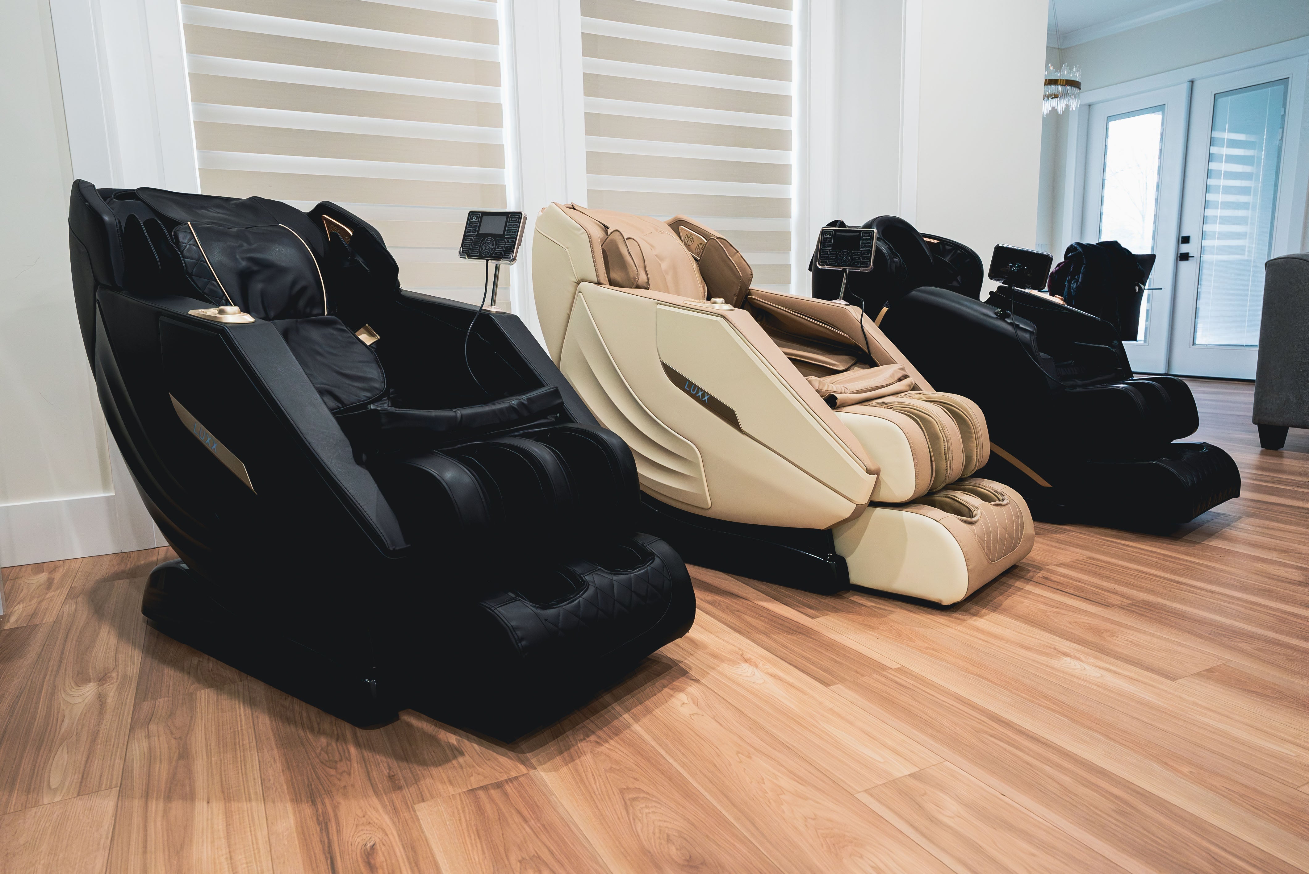 Luxx Zero Gravity Massage Chairs