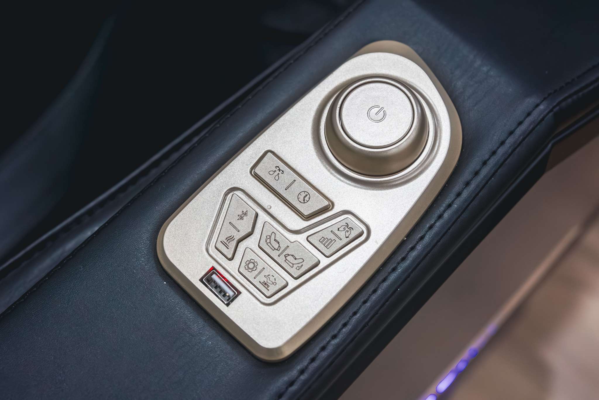 Luxx Vitality 4D AI Massage Chair